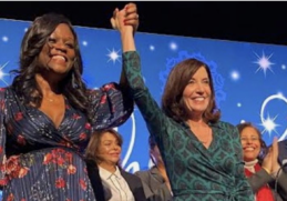 Unelected hypocrite Governor Hochul parties maskless while implementing mask mandate for New Yorkers