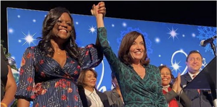 Unelected hypocrite Governor Hochul parties maskless while implementing mask mandate for New Yorkers