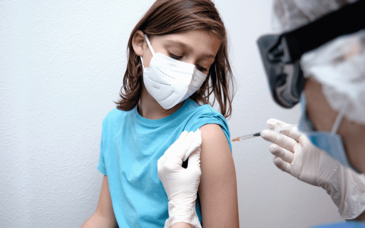 Fauci-Says-the-FDA-Could-Approve-the-COVID-Vaccine-for-Kids-Under-5-Next-Month1