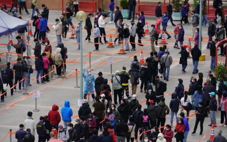 Hong Kong Announces Ban on Private Gatherings of More Than Two Households in Most Stringent COVID-19 Rules Yet