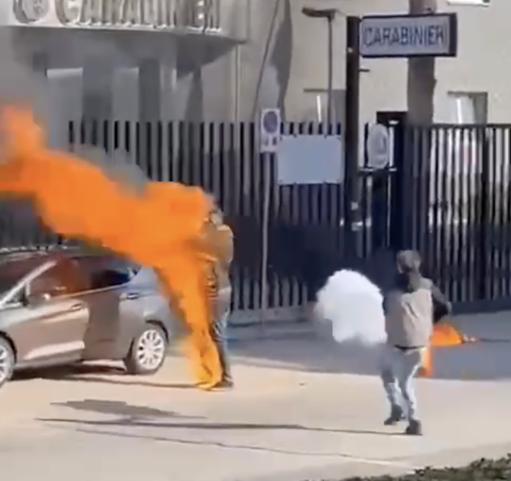 Man sets himself on fire due to unvaccination status end all mandates now.