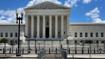 BREAKING: Supreme Court OVERTURNS Roe v Wade