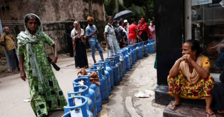 Sri Lanka gives public workers extra day off to grow food