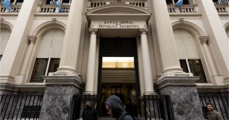 Argentina hikes interest rate by 950 basis points to 69.5% as inflation hits 20-year high
