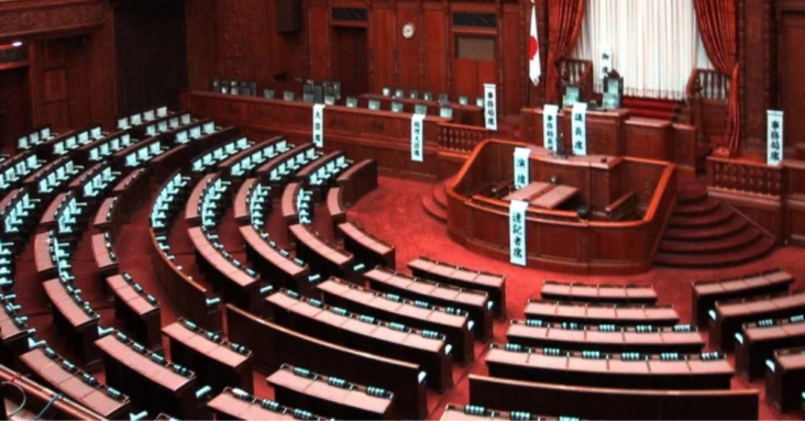 Japan’s government resigns in its entirety