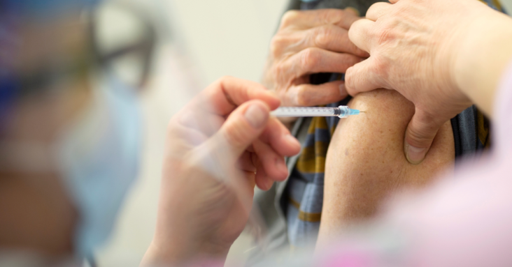19 doctors in Quebec call for an immediate end to vaccinating children for COVID