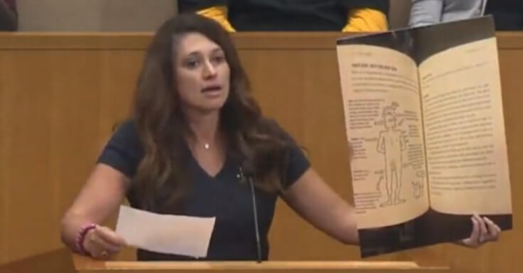 Watch Mom Reads Disturbing Content From Graphic Book ‘Found’ in Classroom ‘A Good Handy Is All About the Wrist Action’