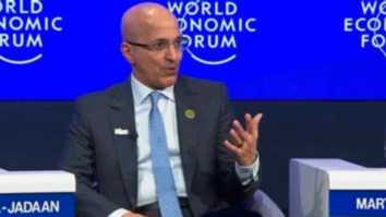 Saudi Arabia moves to open oil trading to currencies other than US dollars