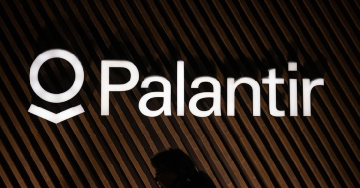 Exclusive NHS hospitals told to share patient data with US ‘spy-tech’ firm