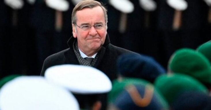 Germany mulls reintroduction of compulsory military service