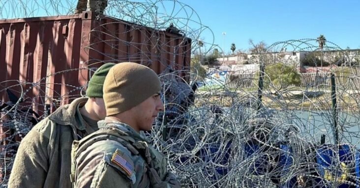 Biden Urged to Take 'Control of the Texas National Guard' as State Defies Supreme Court