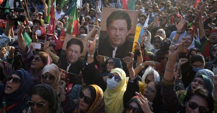 BREAKING In Karachi, Pakistan, a large gathering of protesters has assembled outside the election commission office to demonstrate against a rigged election.